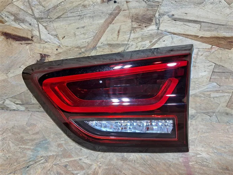 Calavera Interior Derecho(a) Chevrolet Blazer 2023 5 Puertas