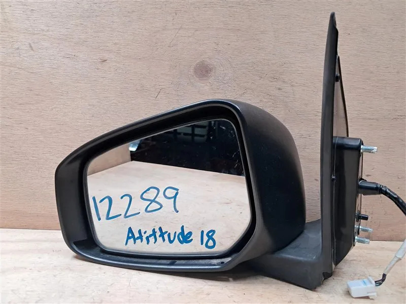 Espejo Izquierdo(a) Dodge Attitude 2018 4 Puertas Original