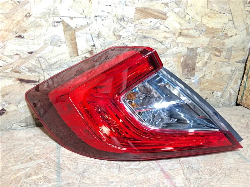 Calavera Exterior Izquierdo(a) Honda Civic 2017 4 Puertas
