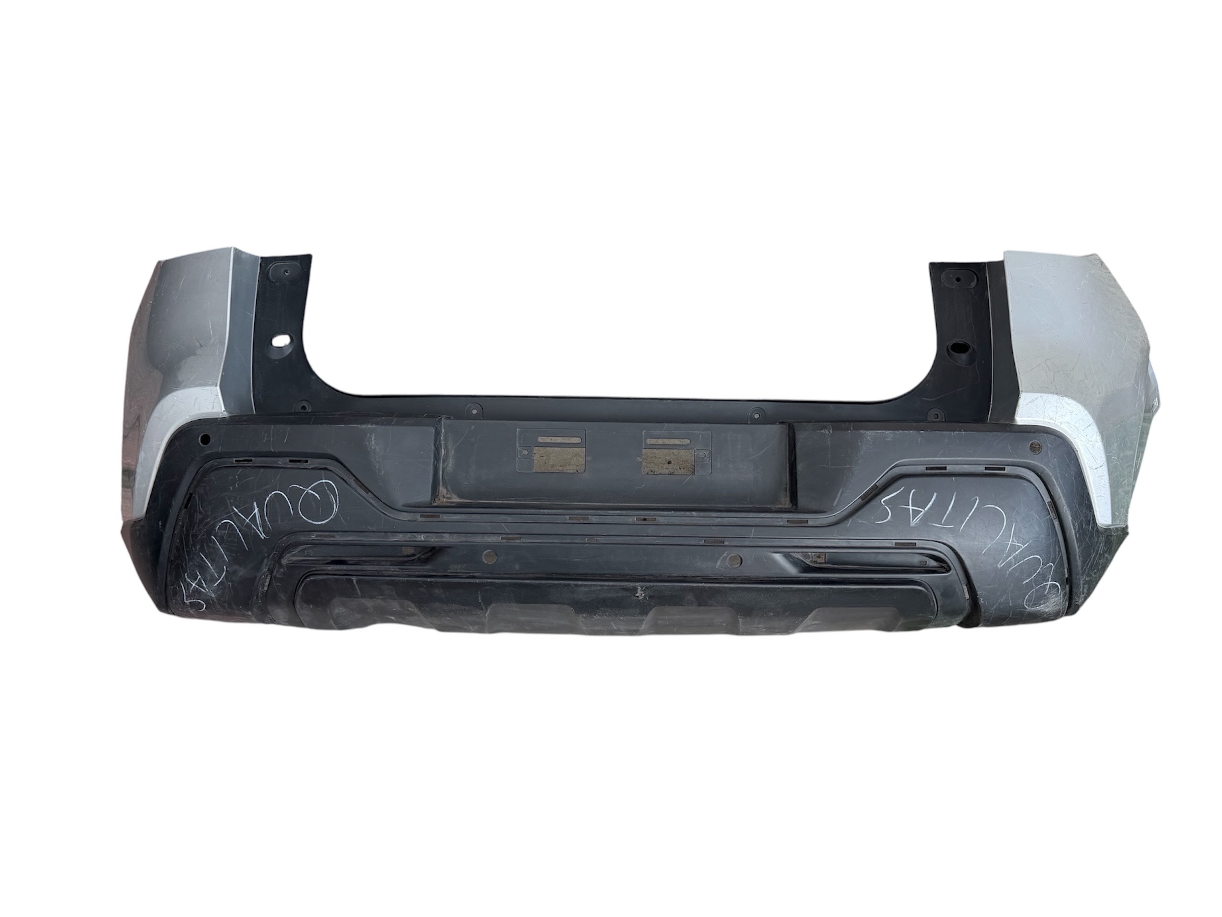 Nissan Magnite 2025 - 2026 Fascia Trasera Usado Original