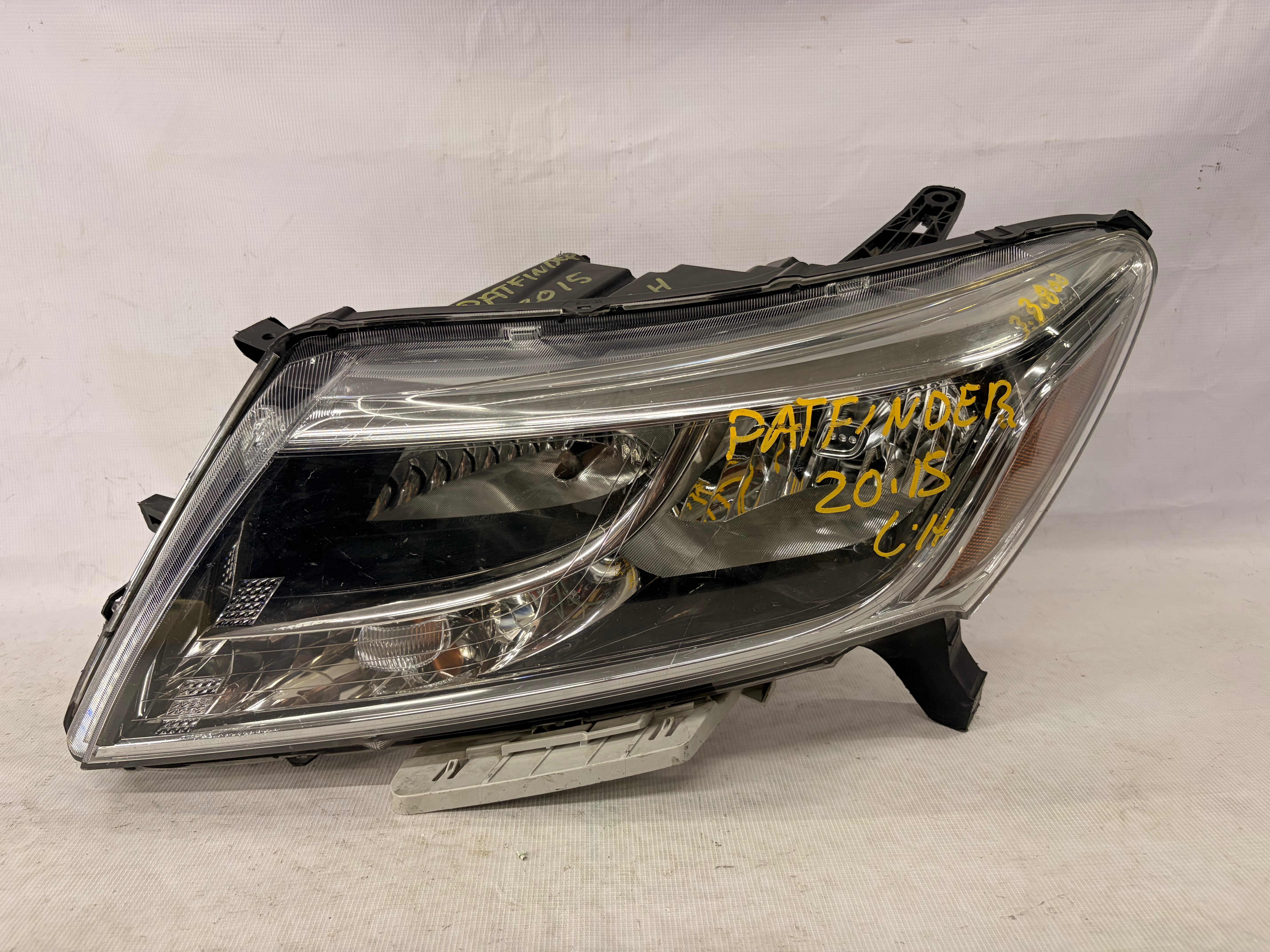Nissan Pathfinder 2013 - 2016 Faro Izquierdo Usado Generico