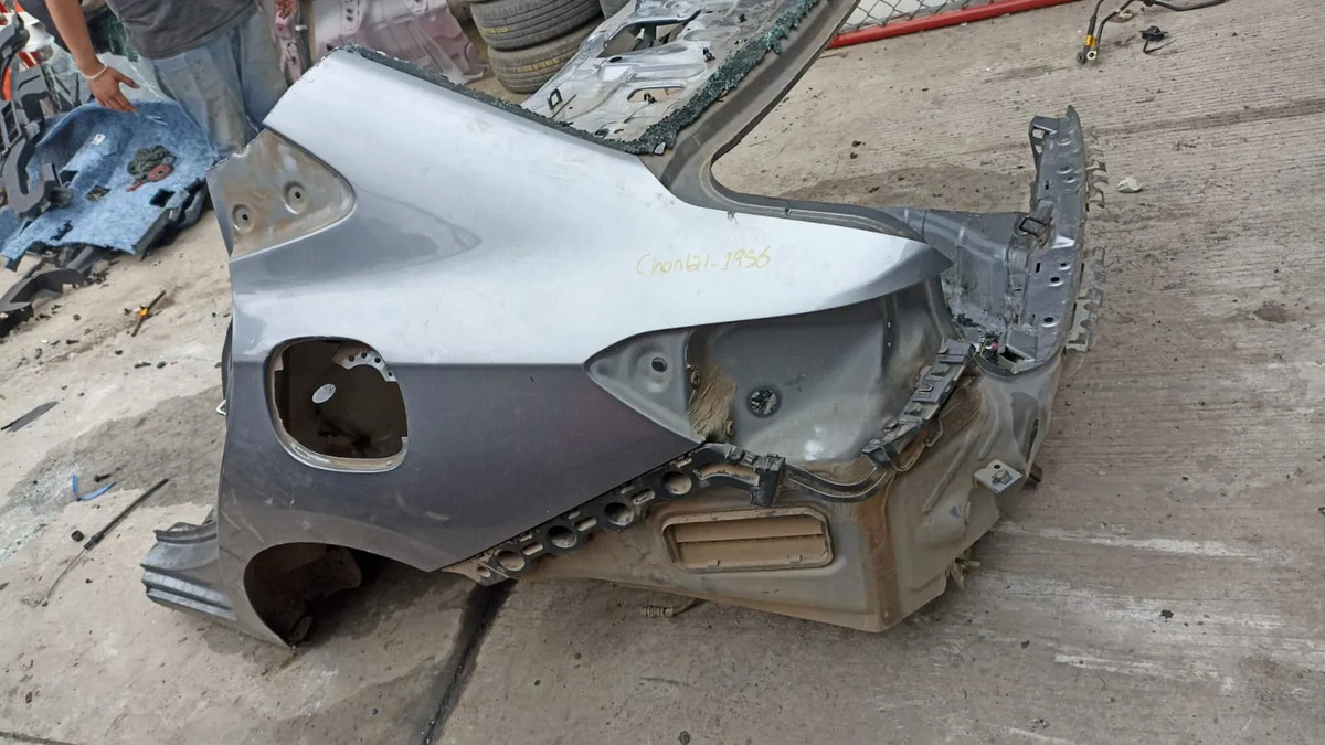 Costado Lh Chevrolet Onix 2021-2024 Original Usado Gris Oscuro