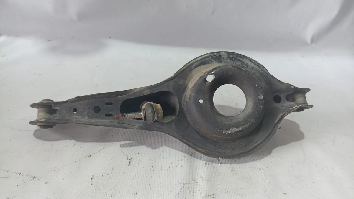Horquilla Trasera Rh Ford Focus 2012-2018 2.0l Usada