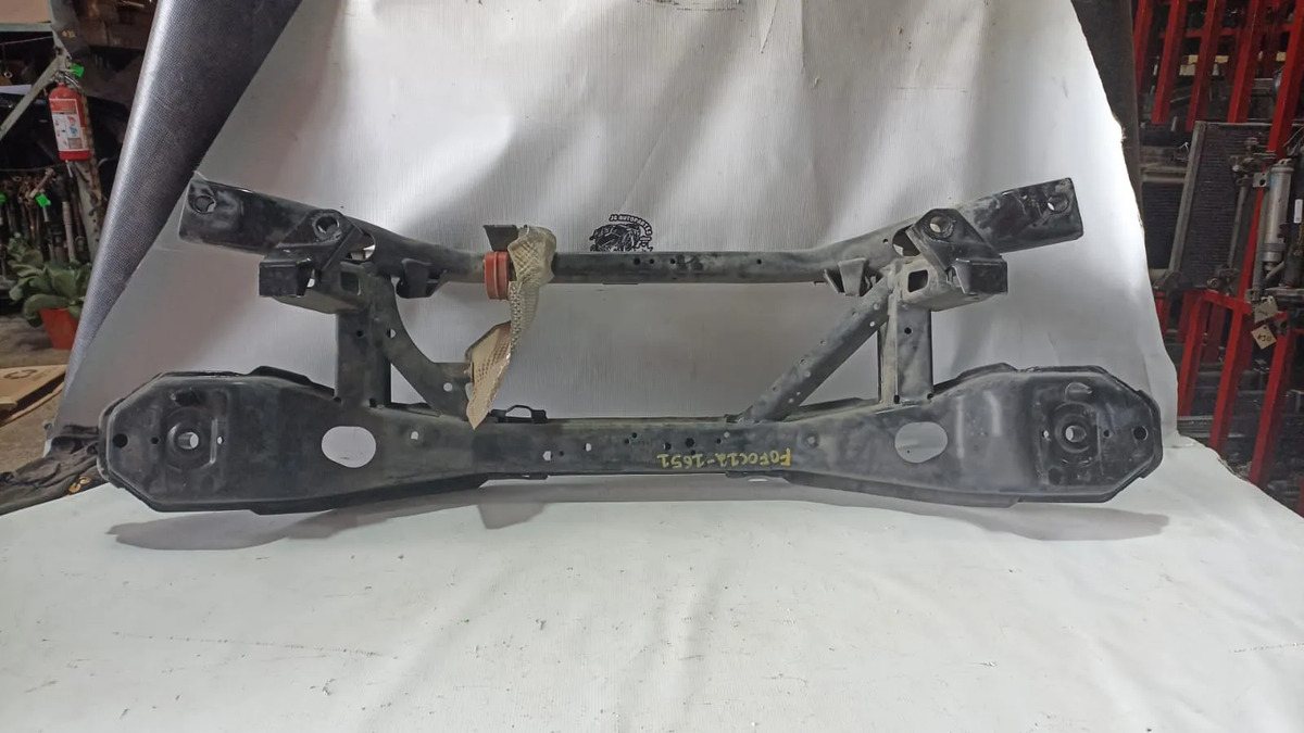 Puente De Suspensión Trasero Ford Focus 2012-2018 2.0l