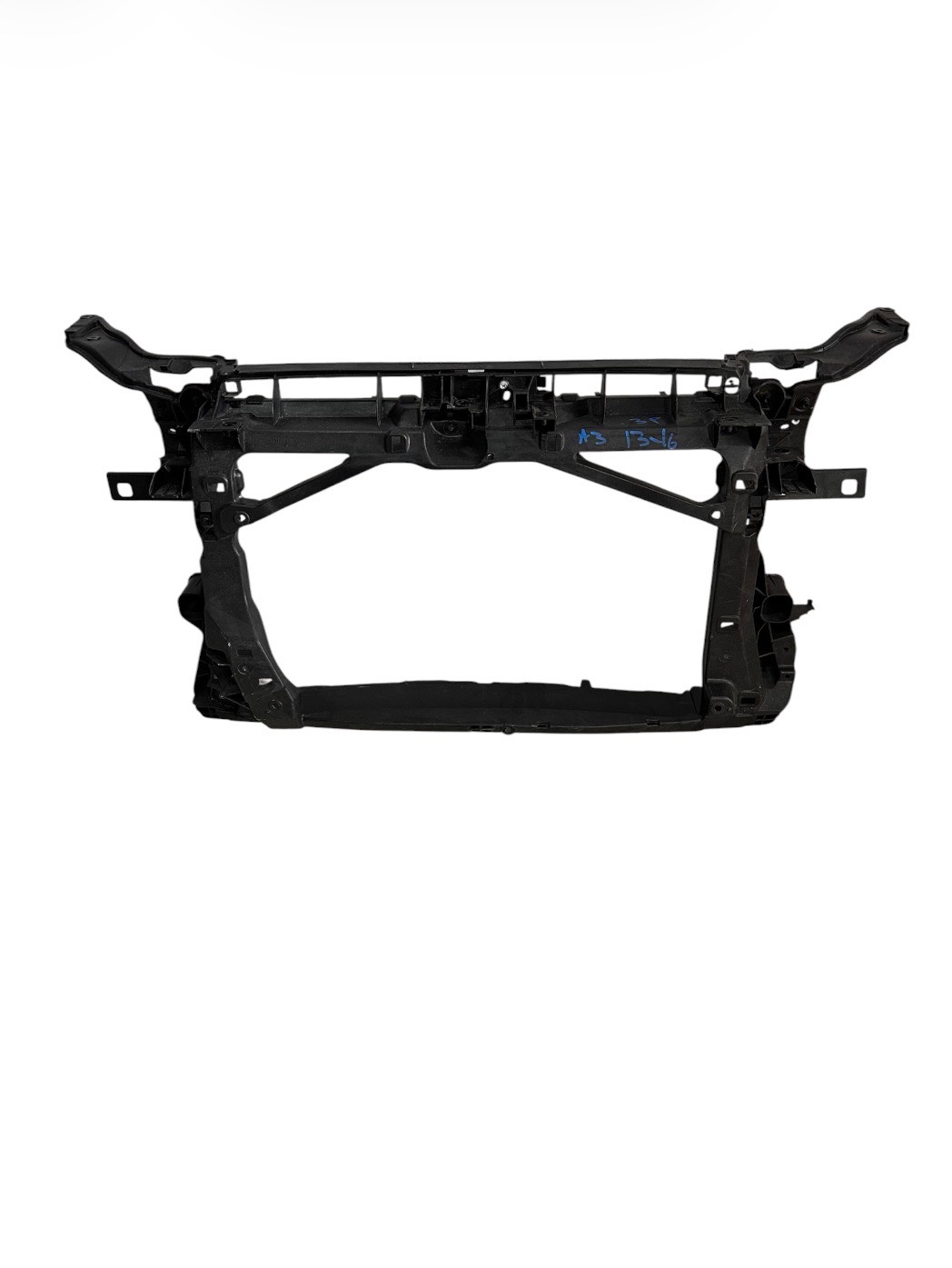 Audi A3 2013 - 2016 Marco de radiador Delantera Usado Generico
