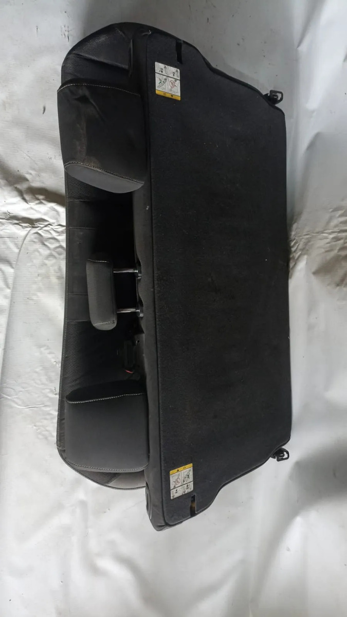 Asiento Trasero Ford Focus 2012-2018 Sedan 2.0 Aut. Negro