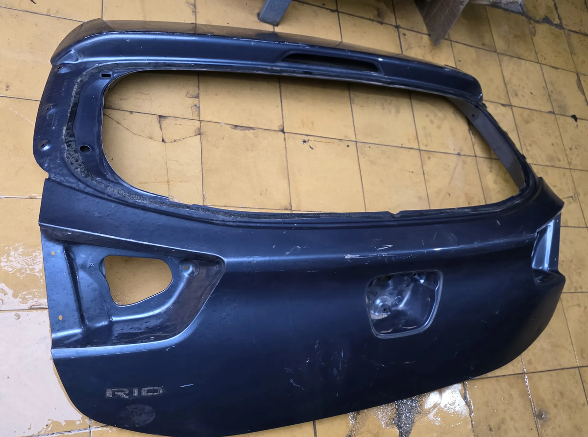 Tapa Cajuela Kia Rio Hatchback 2018 19 20 21 22 2023 Origina Azul