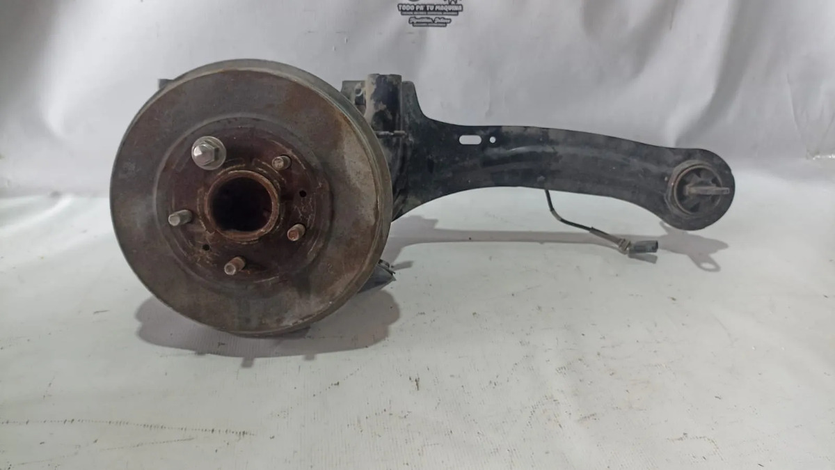 Mango Suspensión Trasero Lh Ford Focus 2012-2018 2.0l Usado Negro