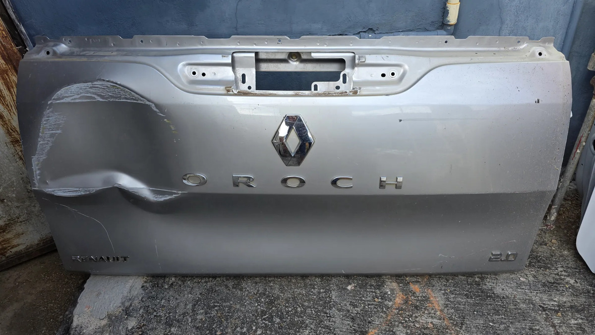 Tapa Batea Renault Oroch 2017 18 19 20 21 22 23 24 25 2026 Plateado