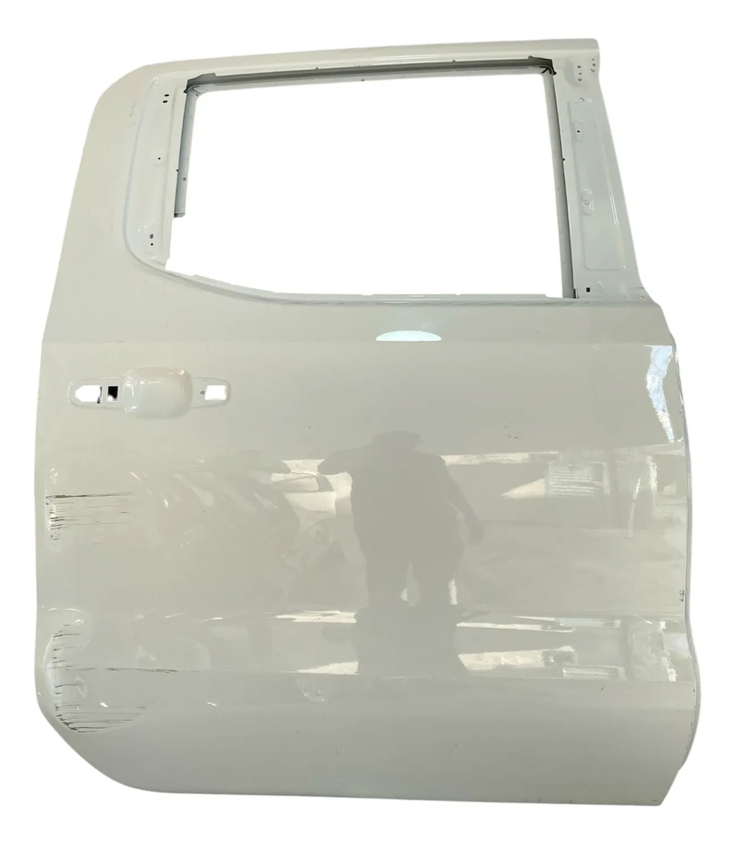 Puerta Trasera Derecha Silverado/sierra 2019-2025 Derecha Blanco