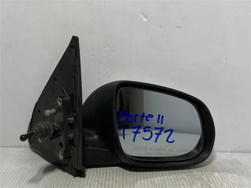 Espejo Delantero(a) Derecho Manual Kia Forte 2011 4 Puertas