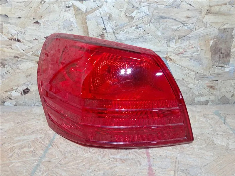 Calavera Exterior Izquierdo(a) Nissan Rogue 2010 5 Puertas
