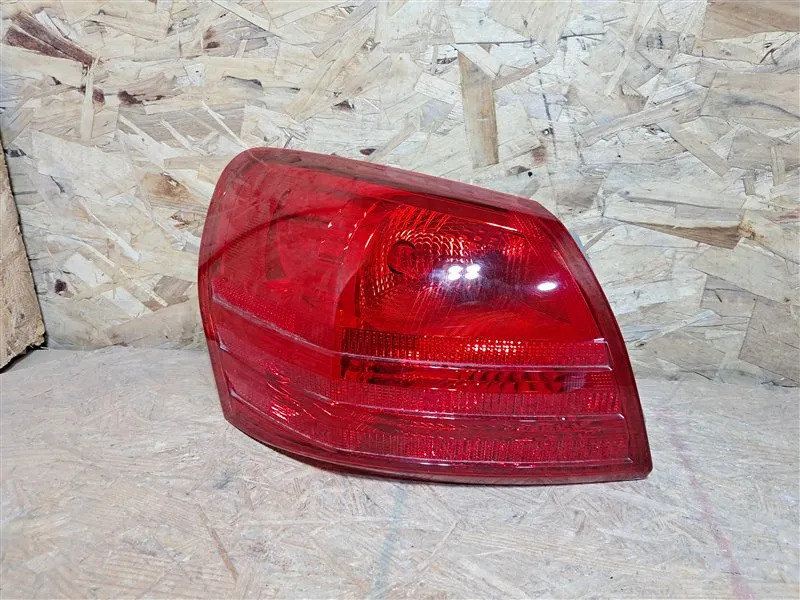 Calavera Exterior Izquierdo(a) Nissan Rogue 2011 5 Puertas