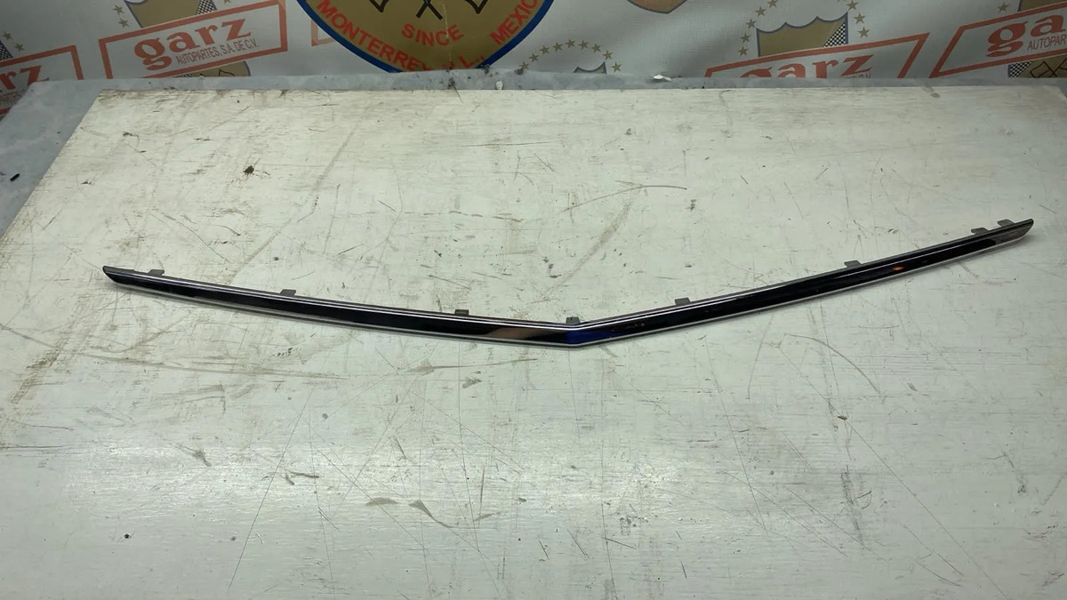 Mercedes-benz Clase c 2007 - 2009 Piezas Cromadas Delantera Derecho Usado Original