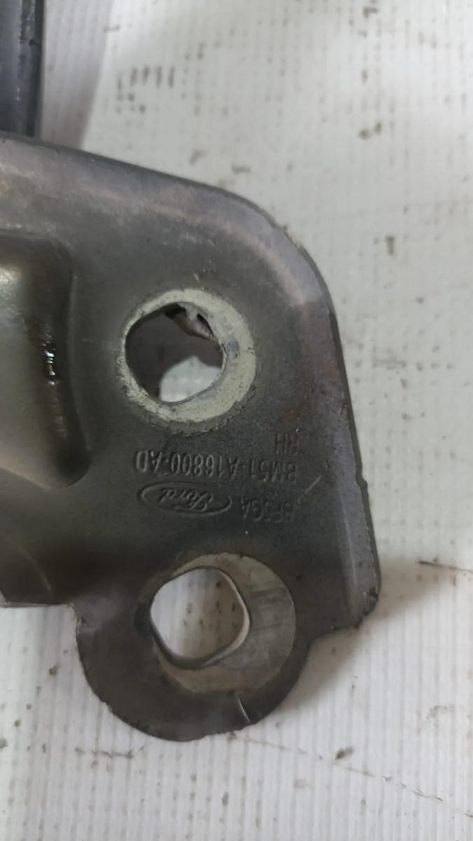 Bisagra De Cofre Rh Ford Focus 2012-2018 Sedan 2.0 Aut.