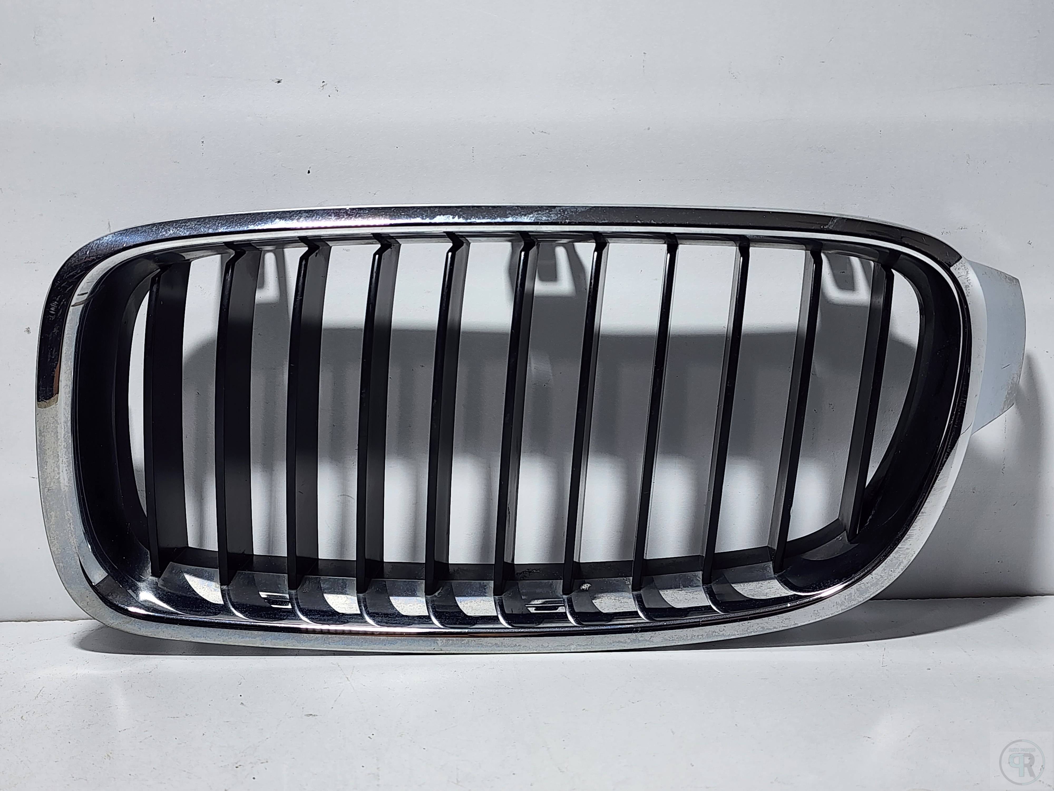 Bmw Serie 3 2012 - 2018 Parrilla Delantera Izquierdo Usado Original