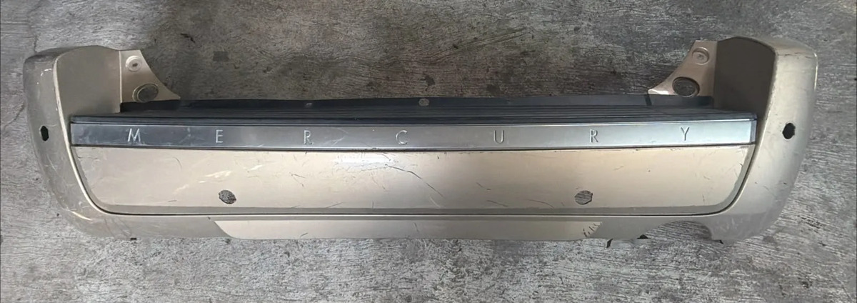 Fascia Trasera Mercury Mariner 2005-2007 Usado Original