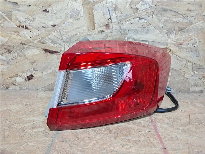 Calavera Exterior Derecho(a) Chevrolet Cruze 2017 4 Puertas