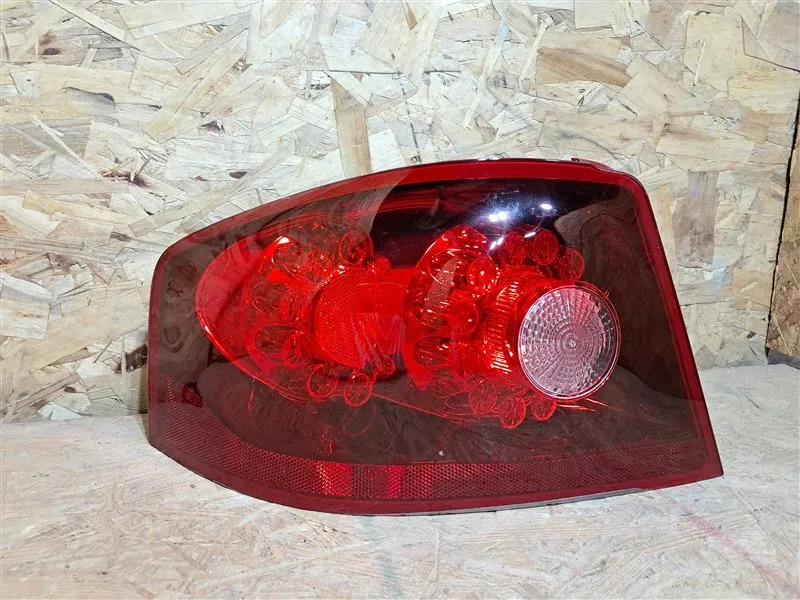 Calavera Exterior Izquierdo(a) Dodge Avenger 2013 4 Puertas