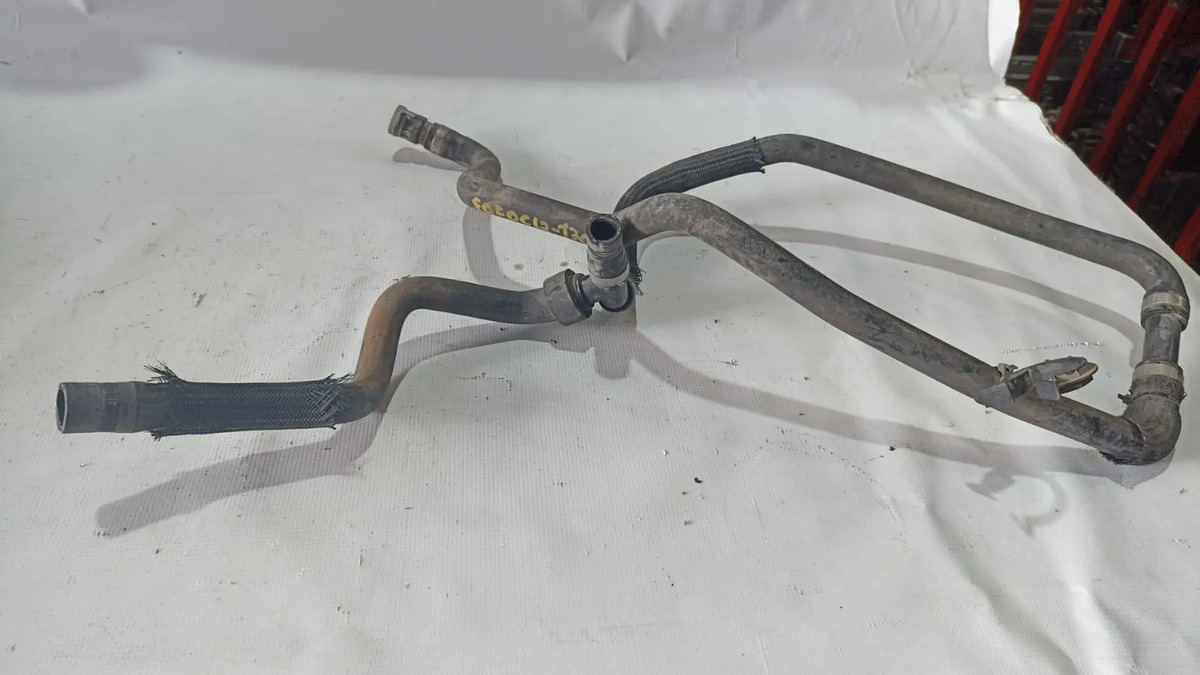 Manguera De Agua Ford Focus 2012-2018 2.0l Usada Original