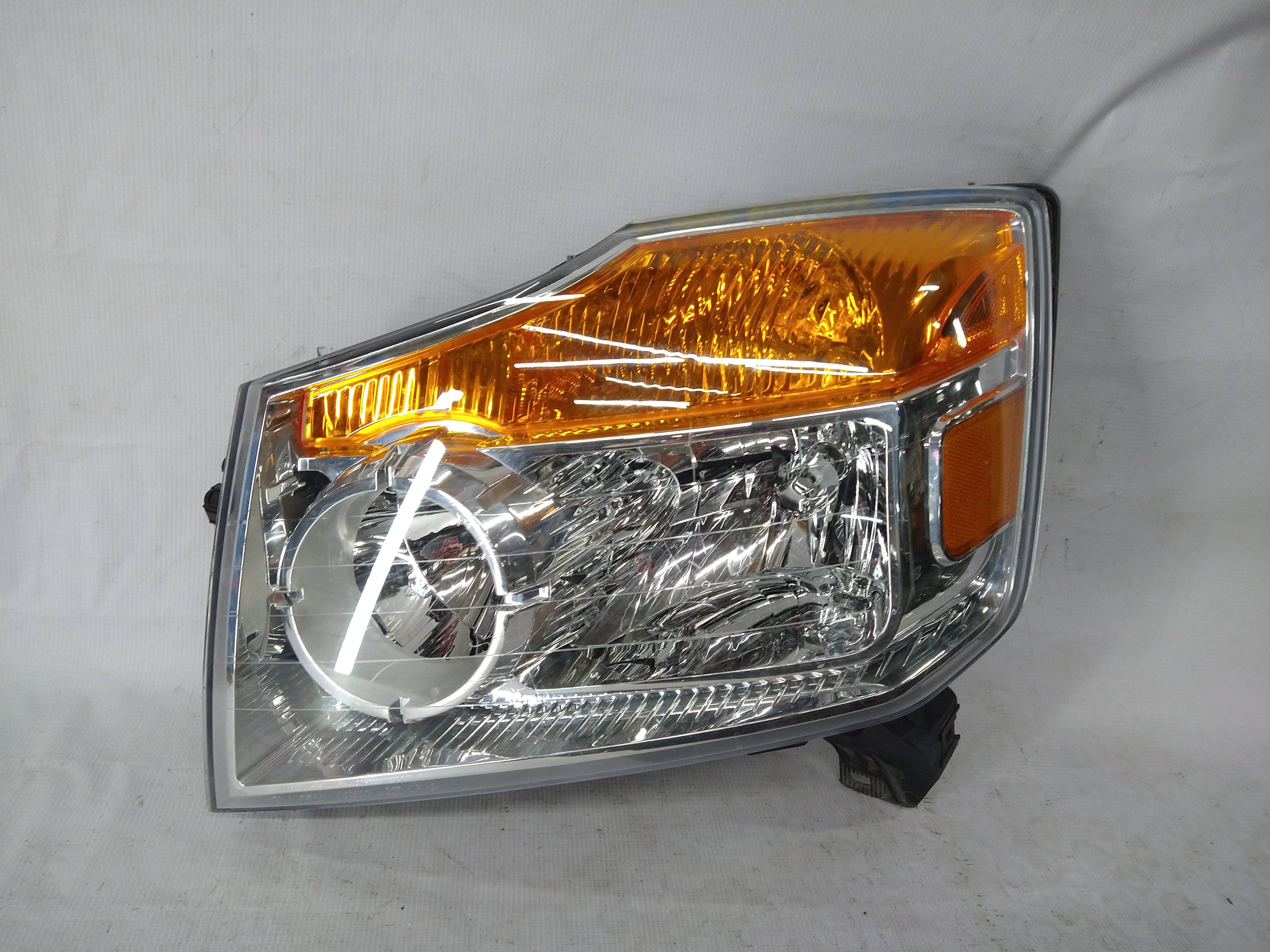 Nissan Armada 2008 - 2015 Faro Izquierdo Usado Original