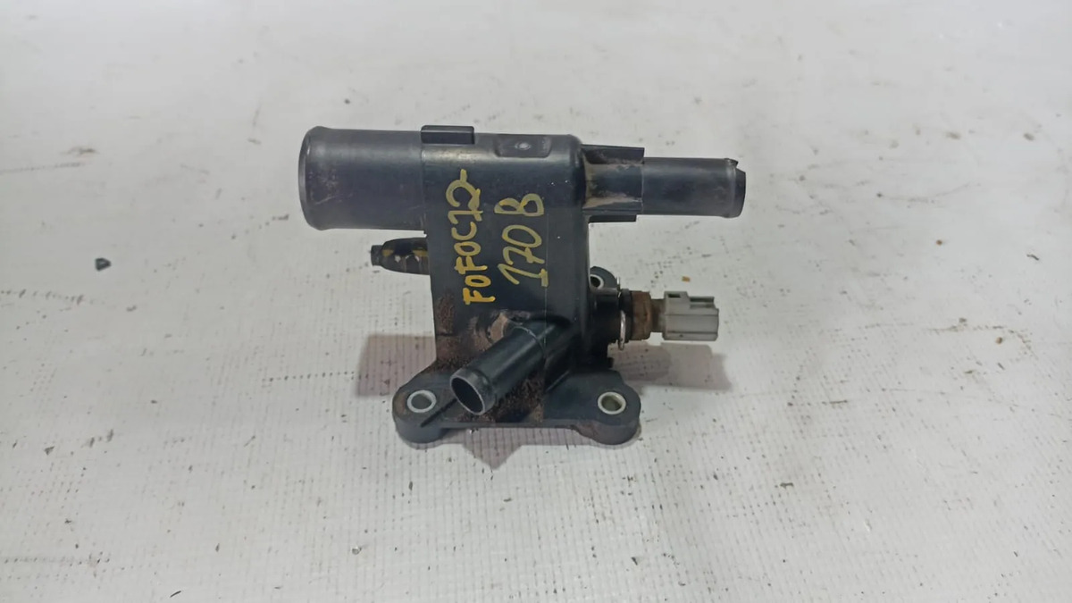 Toma De Agua Con Sensor Ford Focus 2.0l 2012 - 2018 Usado
