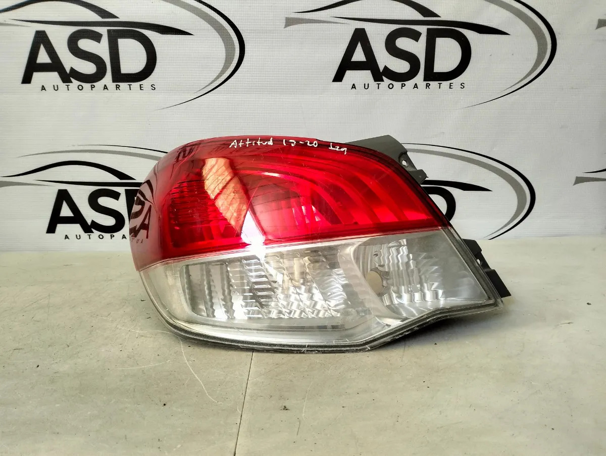 Calavera Izquierda Dodge Attitude 2015-2020 Izquierdo/conductor
