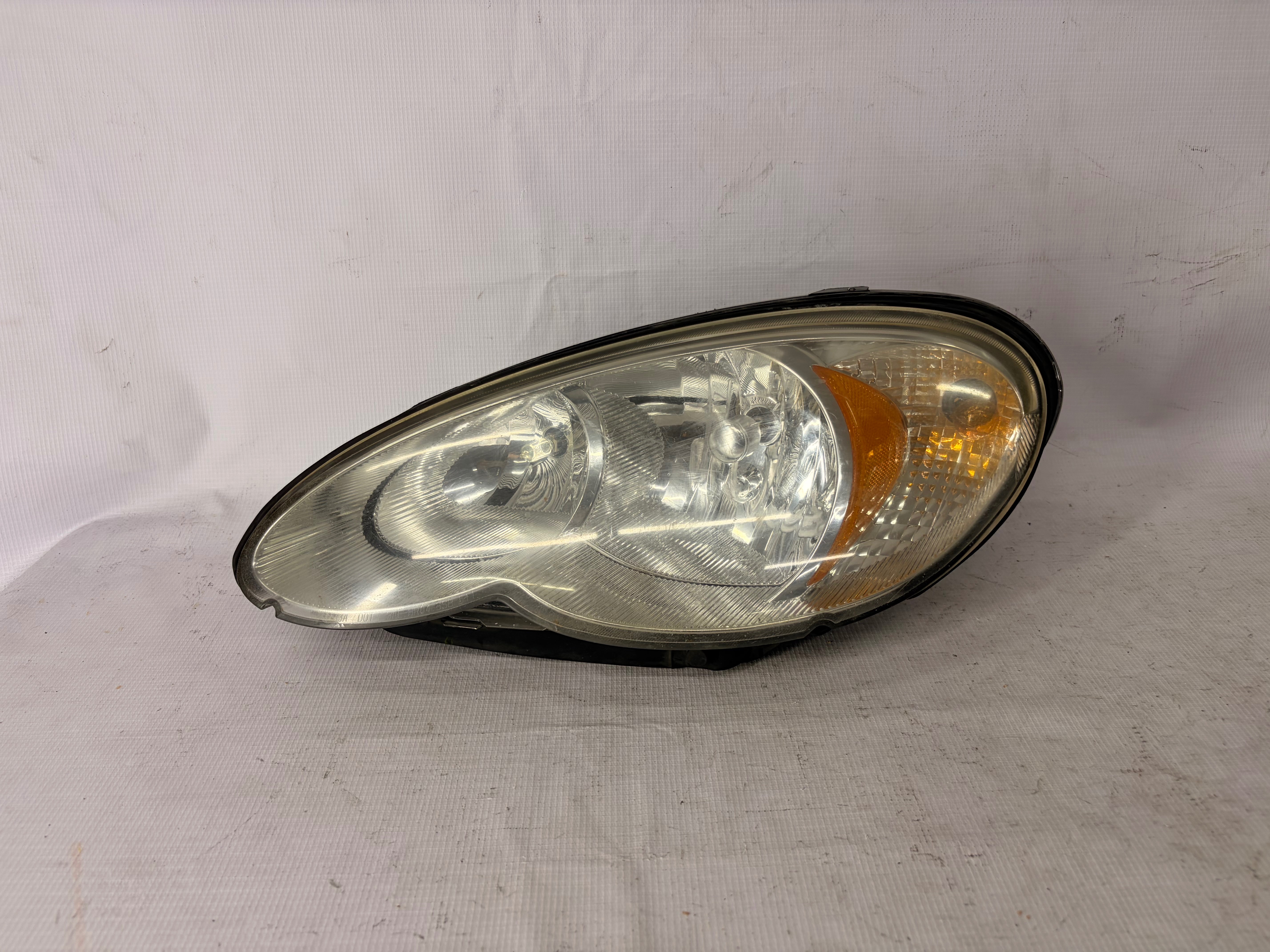 Chrysler Pt cruiser 2006 - 2010 Faro Izquierdo Usado Generico