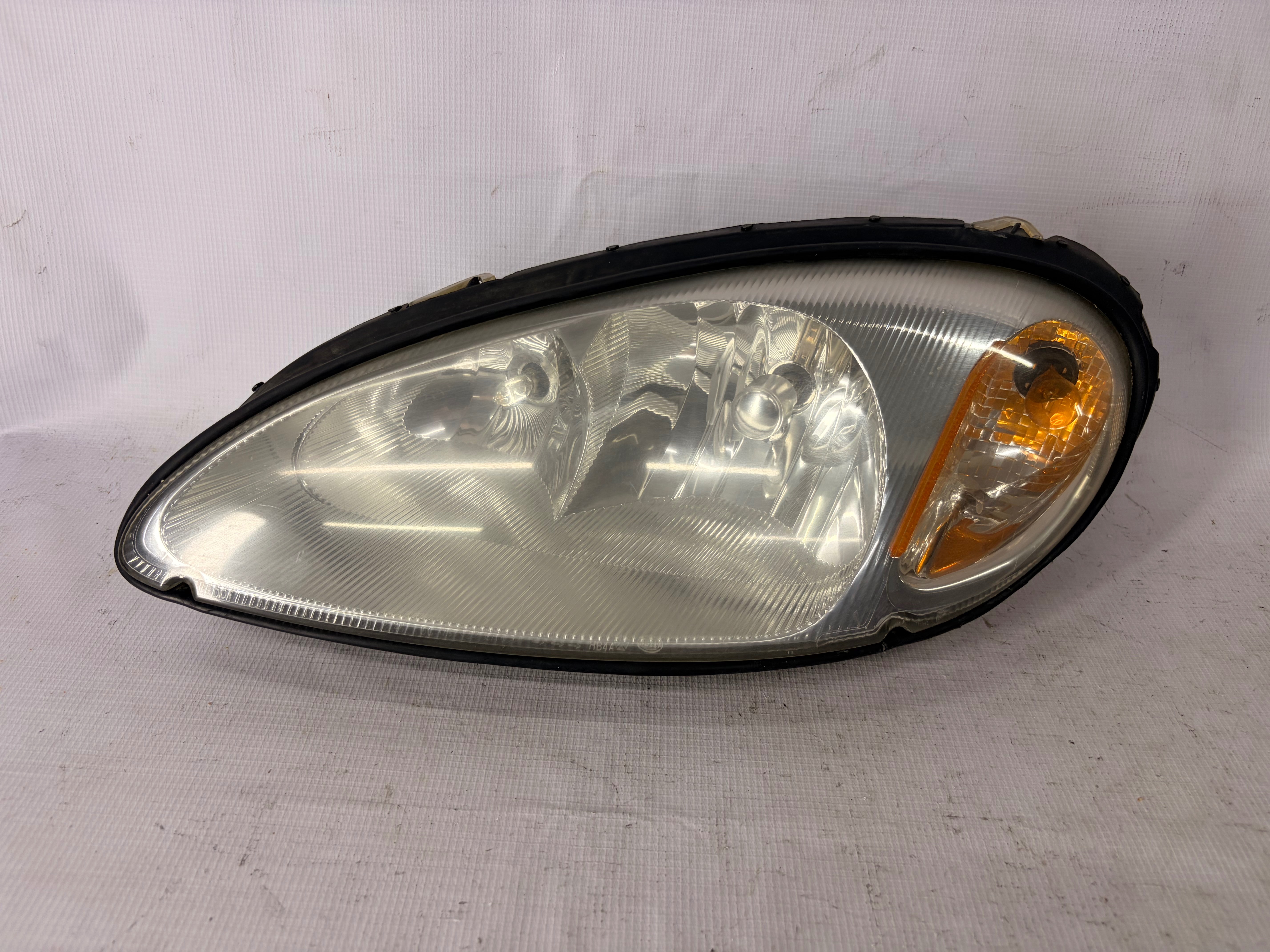 Chrysler Pt cruiser 2001 - 2005 Faro Izquierdo Usado Generico