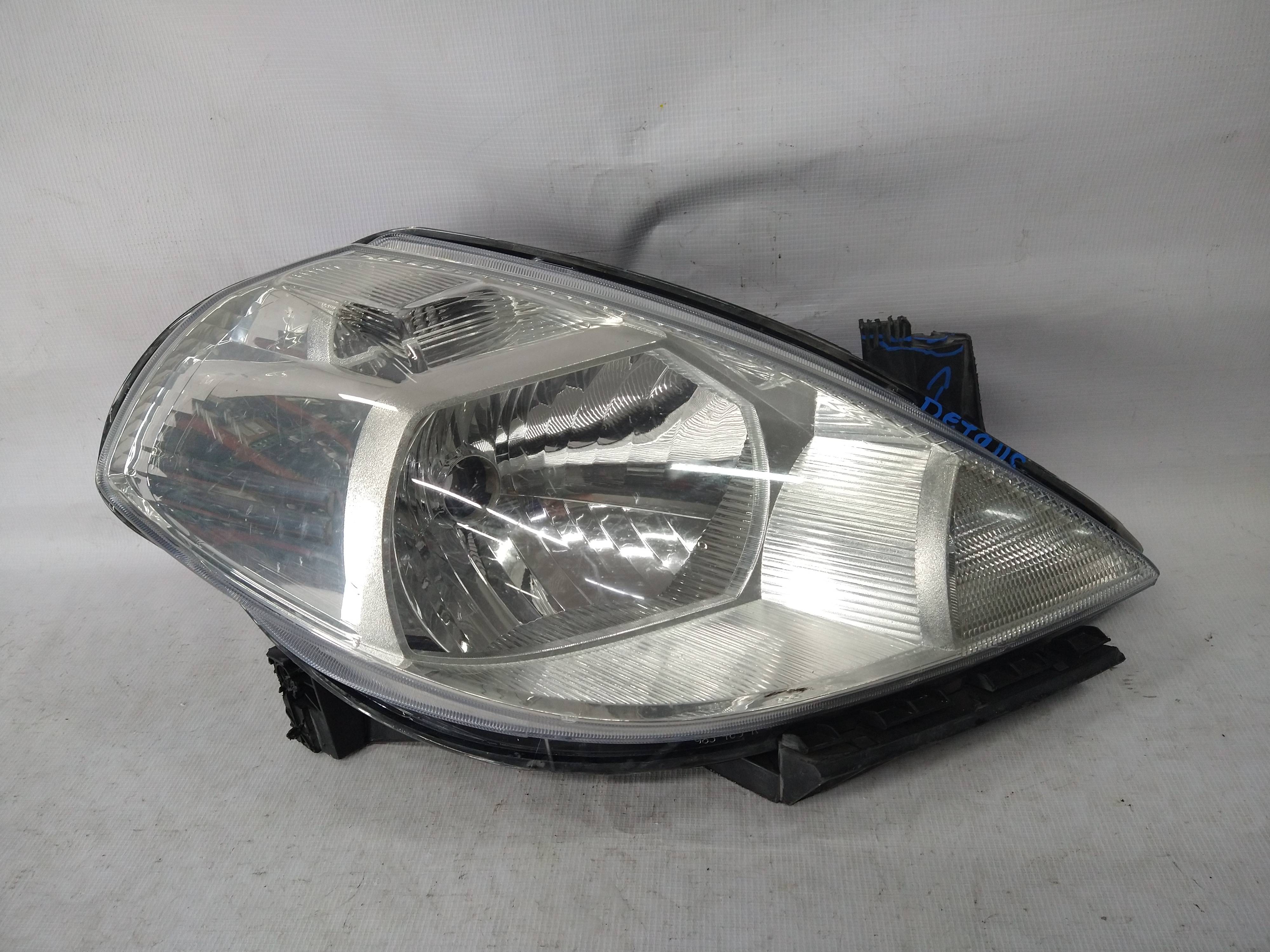 Nissan Tiida 2007 - 2017 Faro Derecho Usado Original