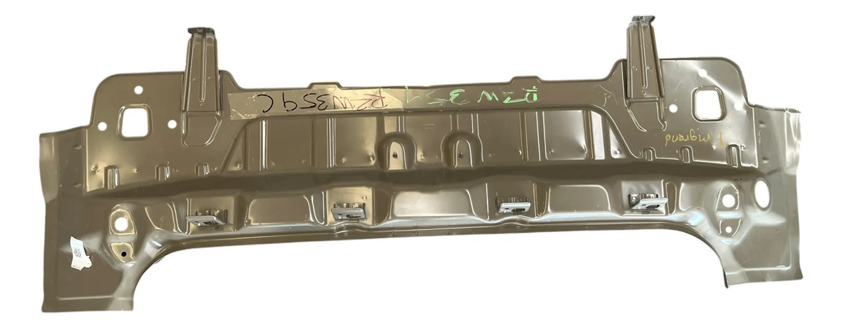 Tolva Calavera Geely Emgrand 2025 2026
