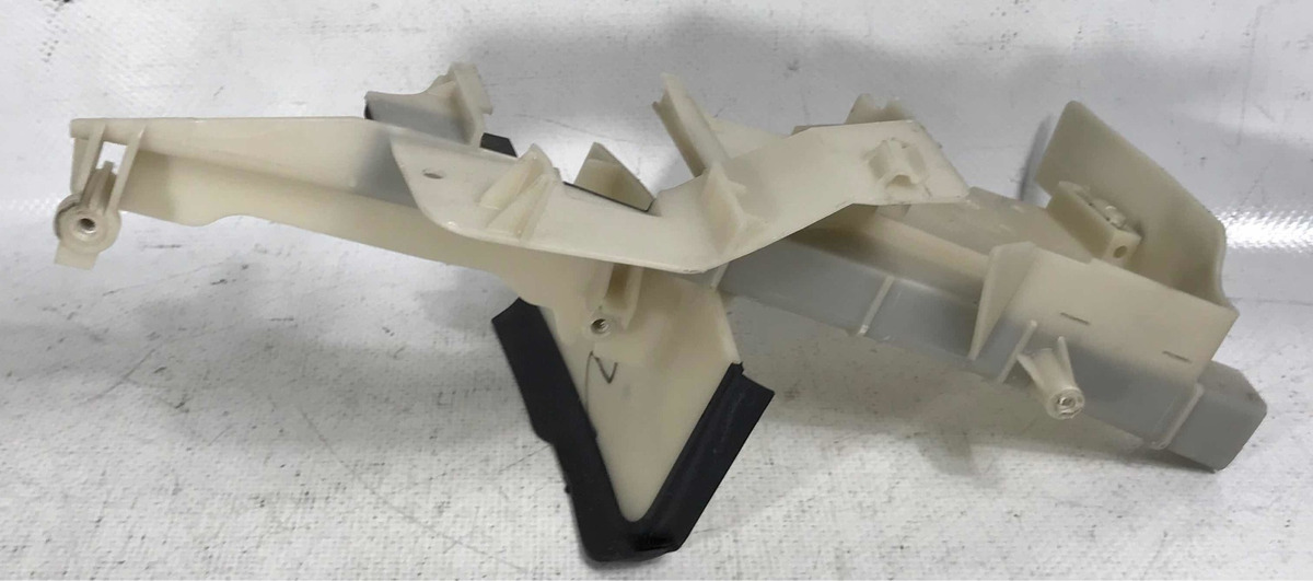 Ford Focus 2012-2015 Moldura Inferior Delantera Izquierda - vista 1