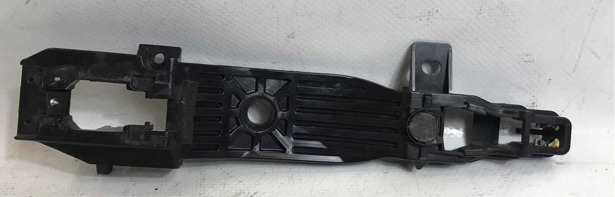 Mazda 3 2010 Al 2013  Base Manija Trasera Izquierda