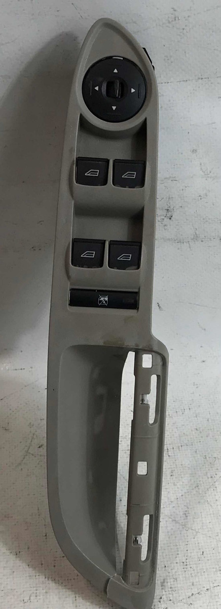 Ford Escape 2016-2019 Switch Control Maestro Delantero  Izq