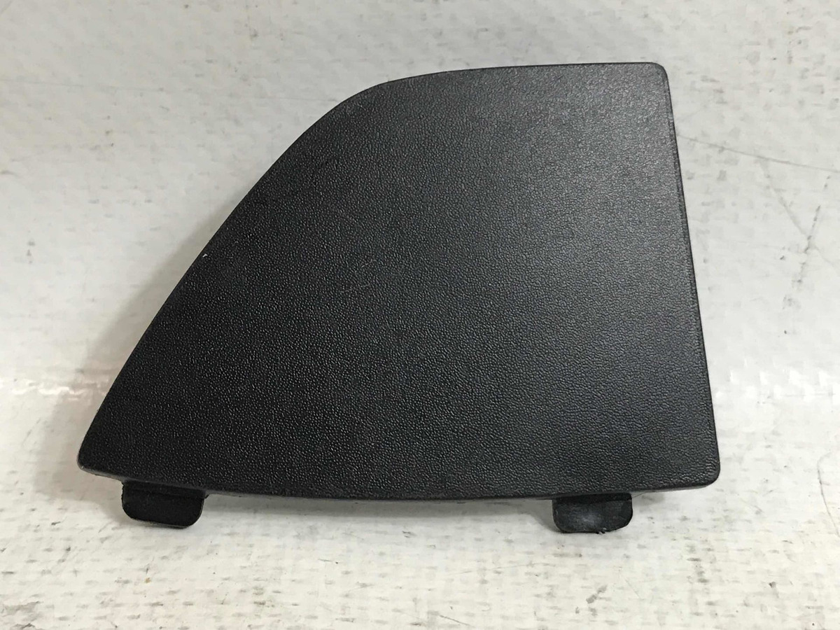 Mazda 3 2016 Al 2018 Tapa Tiron De Facia Delantero Derecho - vista 1