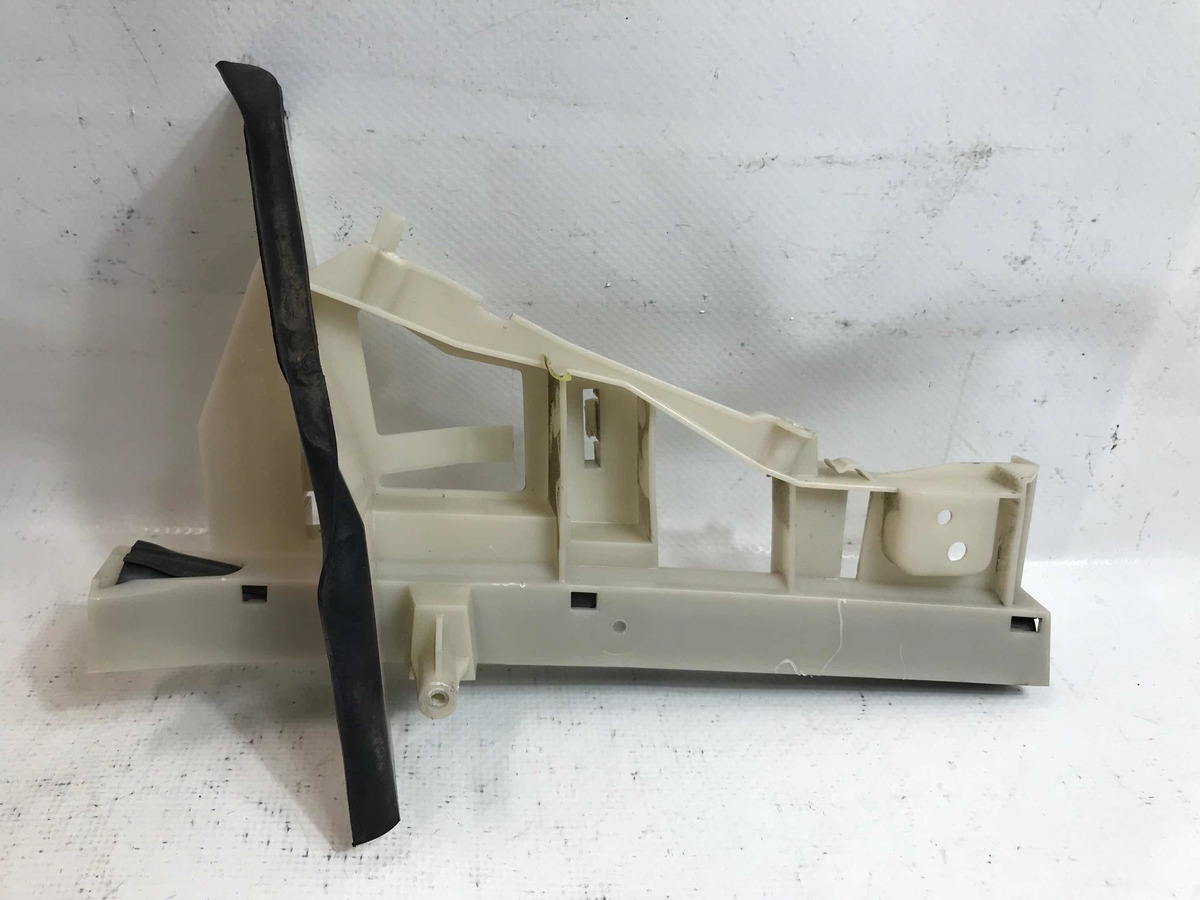 Ford Focus 2012-2017 Moldura Inf De Chapa Trasera Derecha - vista 1