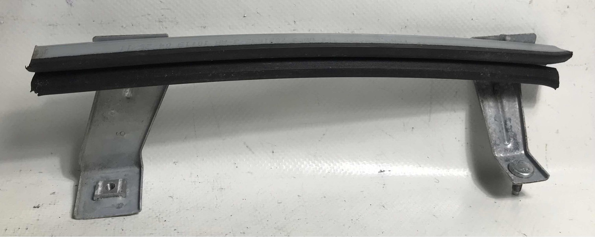 Ford Explorer 2011 Al 2015 Guia Cristal Trasero Izquierdo