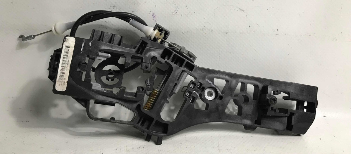 Ford Fiesta 2011 Al 2018 Base De Manija Delantera Derecha