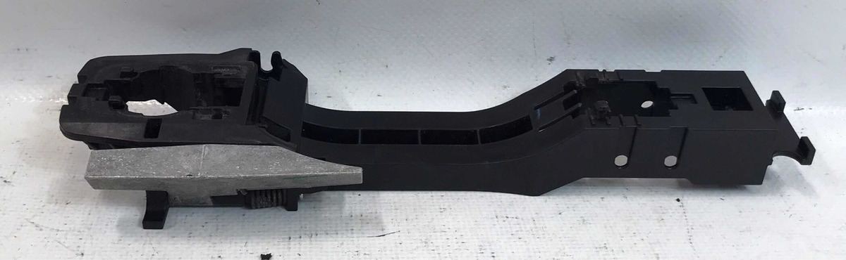 Nissan Pathfinder 2013 Al 2016 Base De Manija Delantera Izq