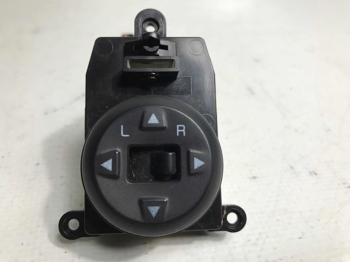 Kia Forte 2015 Al 2018 Switch De Retrovisor Delantero Izq