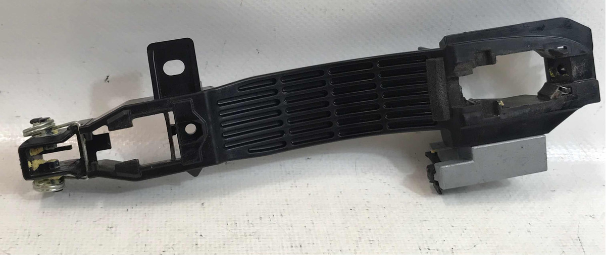 Mazda 3 2014 Al 2017  Base De Manija Delantera Derecha