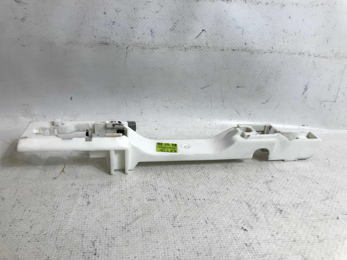 Honda Accord 2008 Al 2012 Base De Manija Delantera Derecha
