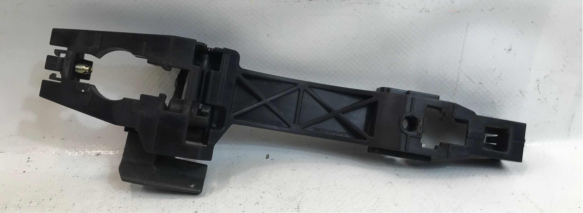 Nissan Xtrail 2008 Al 2014 Base De Manija Trasera Izquierda