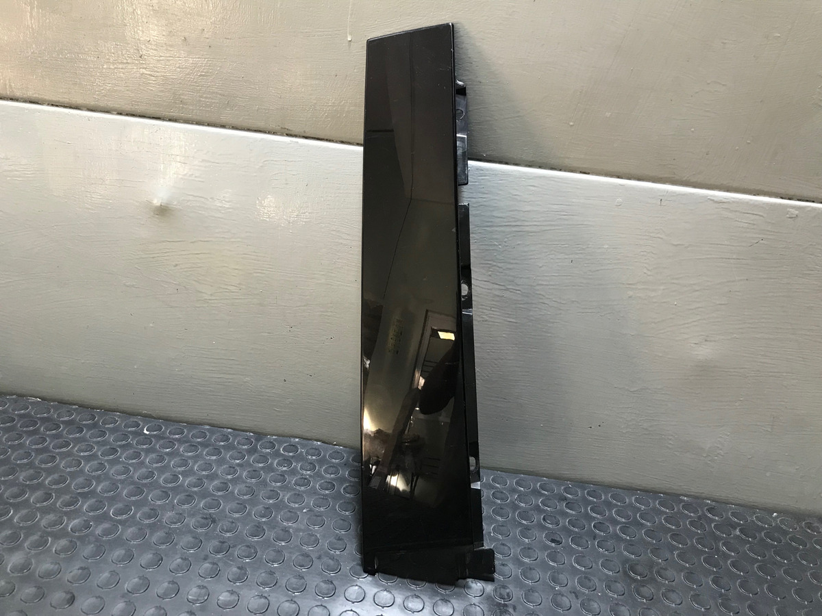 Ford Focus 2012 Al 2018 Moldura Poste Trasero Izquierdo