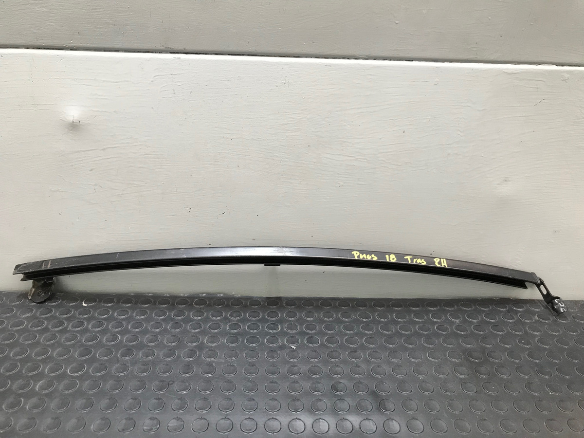 Toyota Prius 2018 Al 2021  Guia De Cristal Trasero Derecho