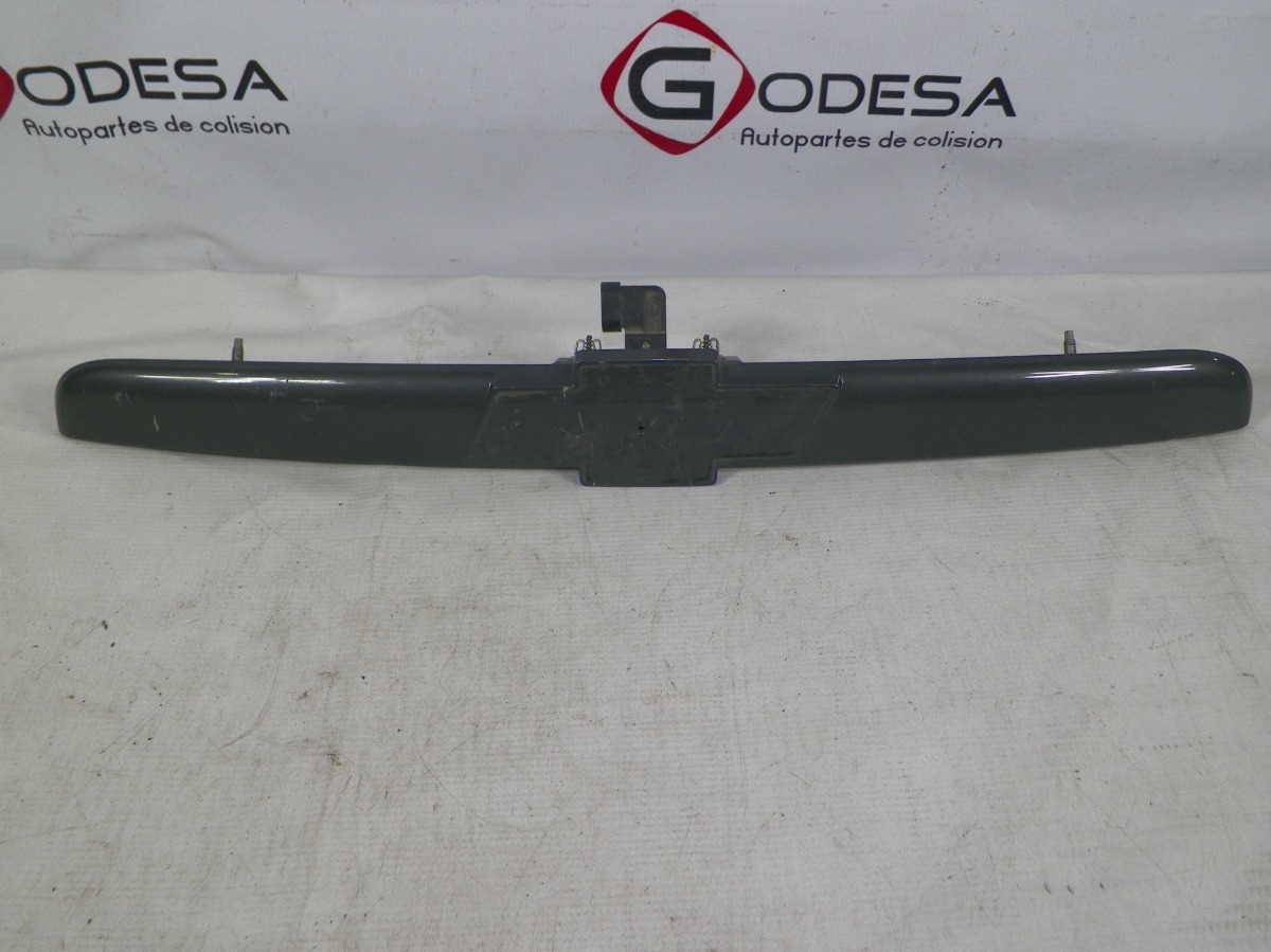 Moldura De Tapa Cajuela Hhr 06-10 Usado Original