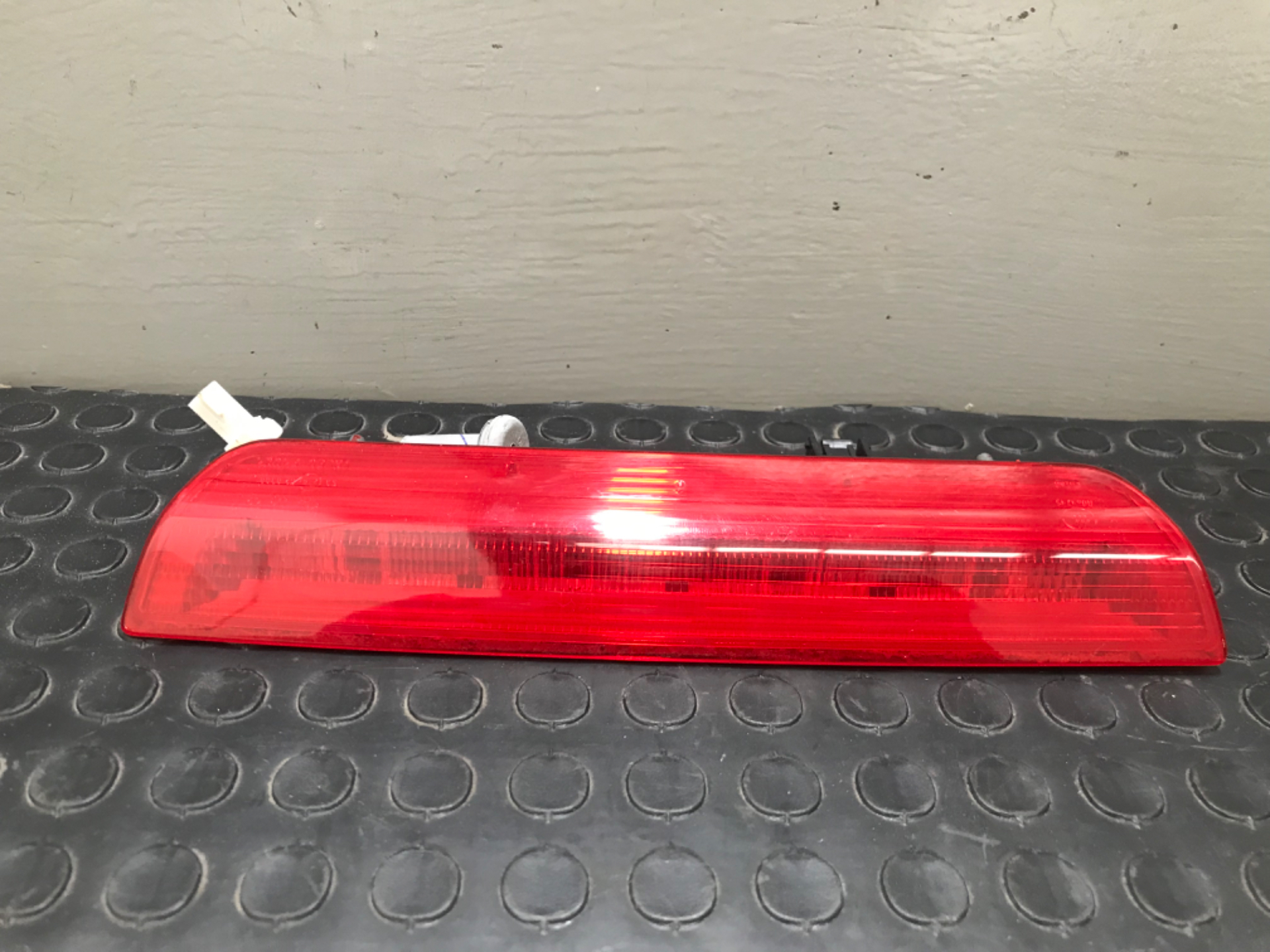 Luz Stop Sup Nissan Rogue 2016 - 2019