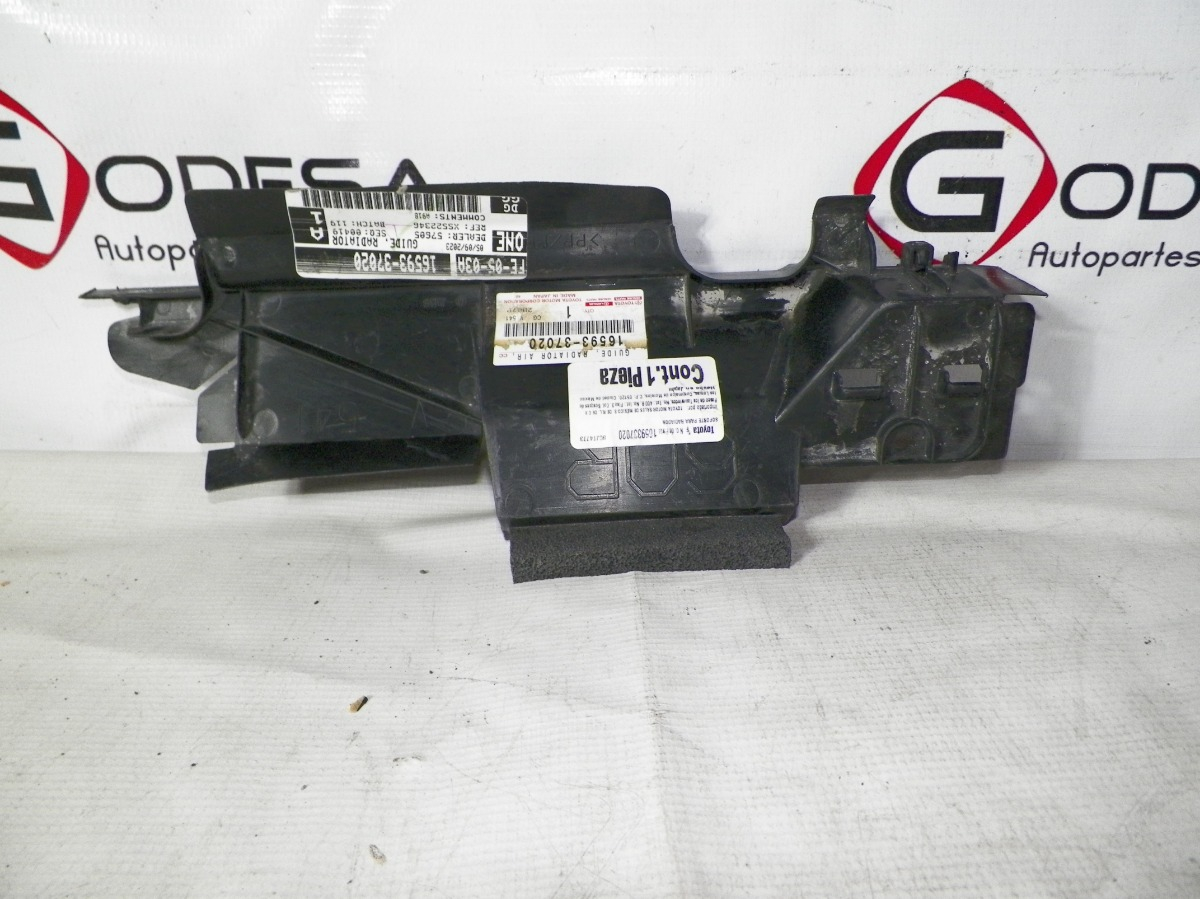 Deflector Aire Radiador Toyota Prius 16-18 Derecho Inf 