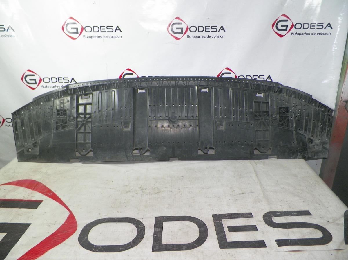 Tolva De Motor Audi Q3 2016 Usada Con Detalle 