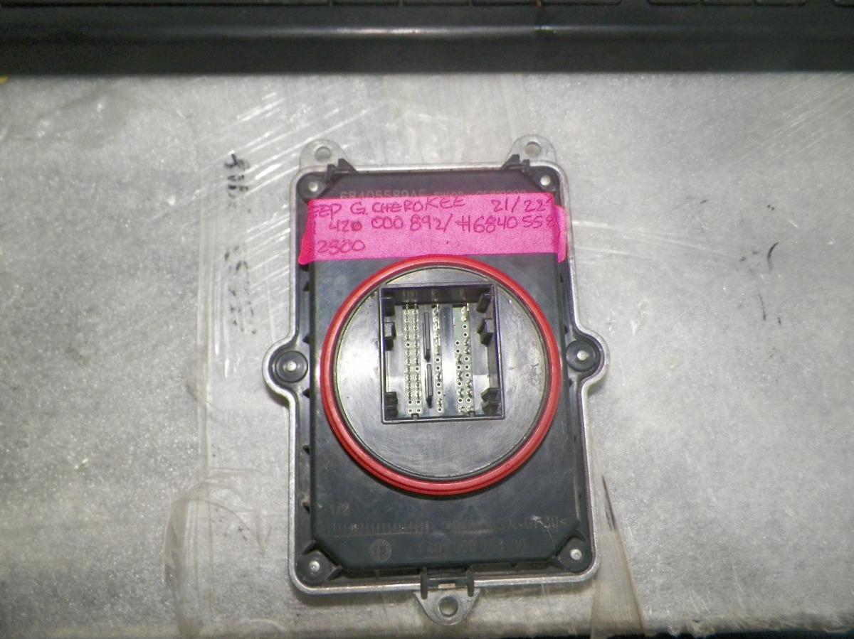 Modulo Led De Cherokee 2021-2022 Usado Original 